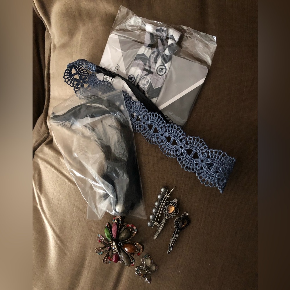 4-sale Hair Accessories Bundle - 619 $35 or $30 w/offer